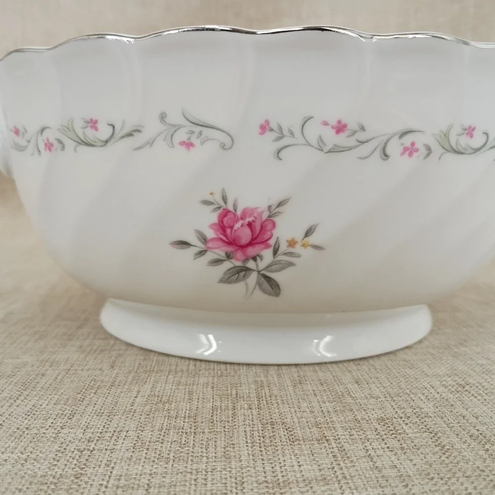 Royal Swirl China Pink Rose Covered Casserole Dish Serving Bowl Lidded Japan